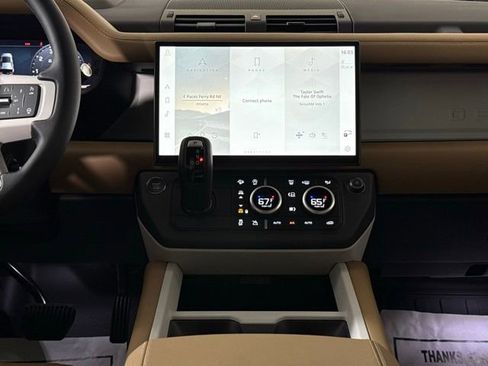 New 2026 Land Rover Defender 110 X-Dynamic SE image 25