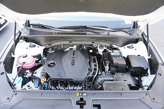 Certified 2023 Hyundai Santa Fe SEL FWD image 16