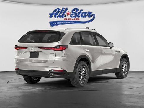 Used 2025 MAZDA CX-90 3.3 Turbo w/ Preferred Package AWD/4WD image 2