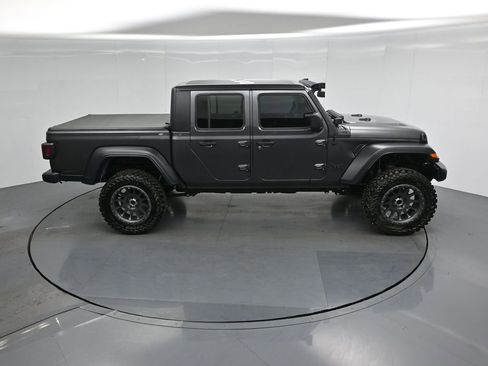 Used 2023 Jeep Gladiator Sport AWD/4WD image 32