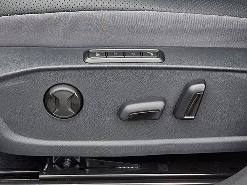 Certified 2025 Volkswagen ID.4 Pro S Plus AWD/4WD image 26