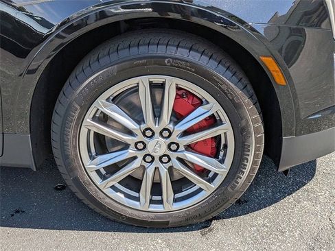 New 2025 Cadillac XT5 Sportv image 11