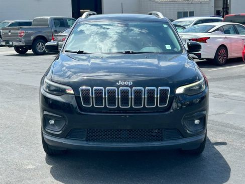 Used 2019 Jeep Cherokee Latitude Plus w/ Comfort/Convenience Group AWD/4WD image 10