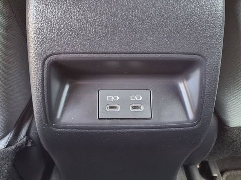 Used 2025 Toyota Corolla SE FWD image 16