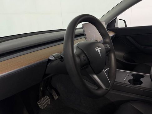 Used 2022 Tesla Model Y Long Range AWD/4WD image 13
