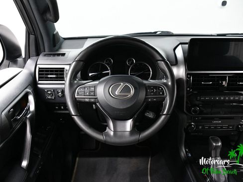 Used 2023 Lexus GX 460 w/ Black Line Special Edition AWD/4WD image 32