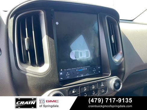 Used 2020 Chevrolet Colorado W/T w/ Custom Special Edition RWD image 17