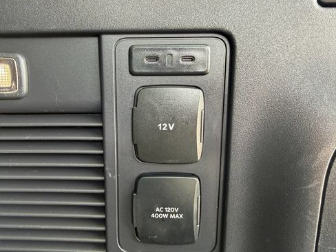Used 2025 Ford Expedition Max Platinum AWD/4WD image 35