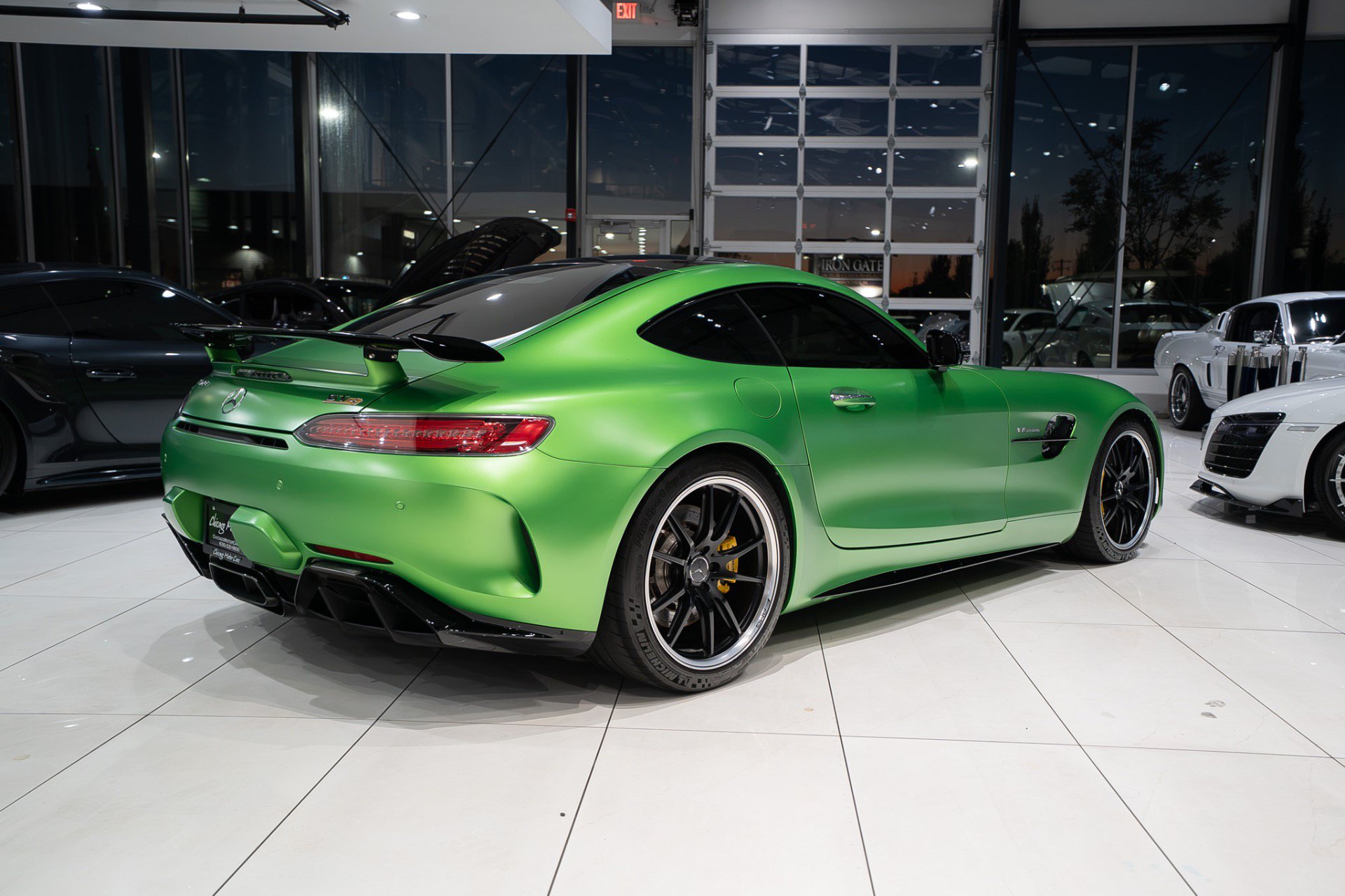 Used 2018 Mercedes-Benz AMG GT R w/ Exclusive Interior Package image 4