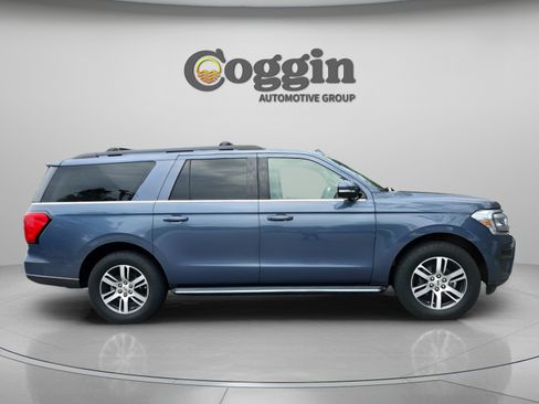 Used 2022 Ford Expedition Max XLT AWD/4WD image 5