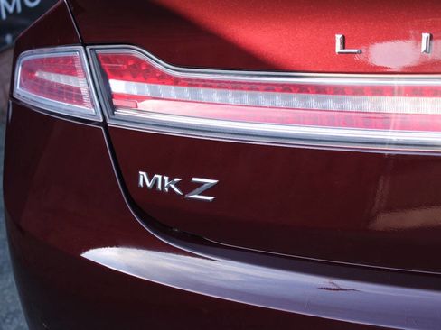 Used 2013 Lincoln MKZ image 39