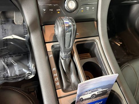 Certified 2019 Ford Taurus SEL w/ Equipment Group 201A image 21