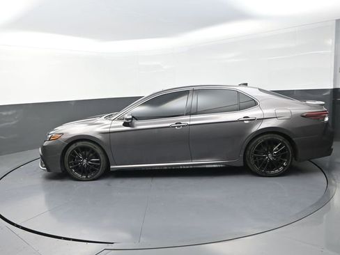 Used 2022 Toyota Camry XSE AWD/4WD image 10