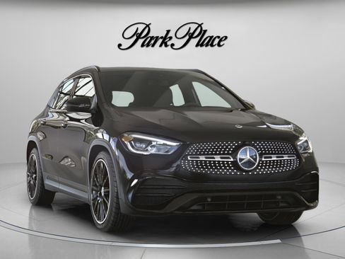 Certified 2023 Mercedes-Benz GLA 250 image 34