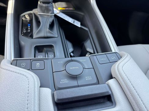 New 2026 Toyota Grand Highlander XLE AWD/4WD image 12