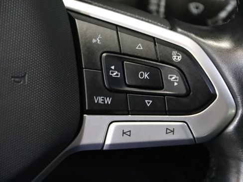 Used 2020 Volkswagen Atlas Cross Sport SEL AWD/4WD image 16