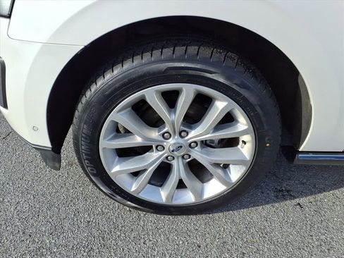 Certified 2019 Ford Expedition Limited w/ Equipment Group 302A image 7