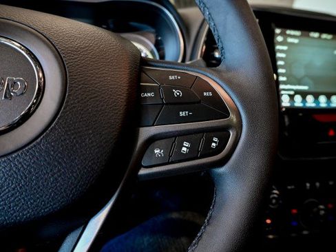 Used 2022 Jeep Cherokee Limited w/ Mopar Interior Package image 44