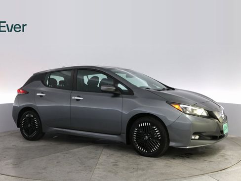 Used 2023 Nissan Leaf SV Plus image 5