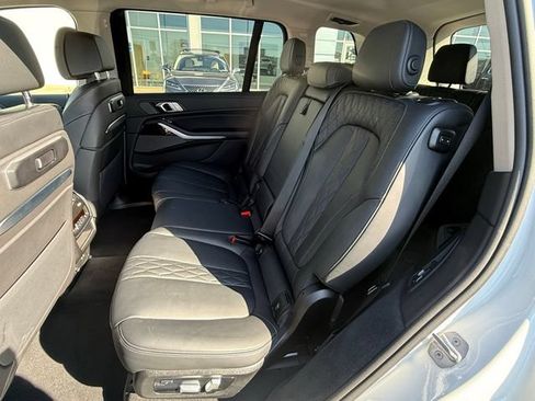 Used 2026 BMW X7 xDrive40i w/ Premium Package AWD/4WD image 12
