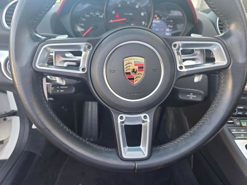 Used 2017 Porsche 718 Boxster RWD image 26