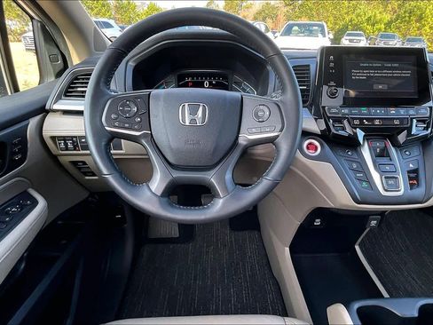 Used 2023 Honda Odyssey EX-L image 5