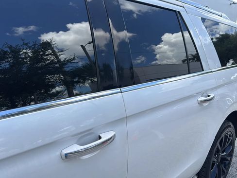 Used 2018 Ford Expedition Max Platinum AWD/4WD image 46