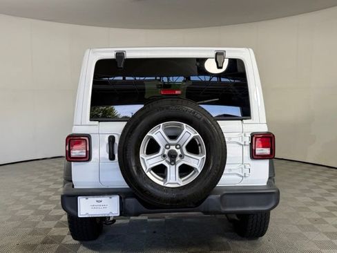 Used 2021 Jeep Wrangler Unlimited Sport w/ Sun And Sound Package AWD/4WD image 8