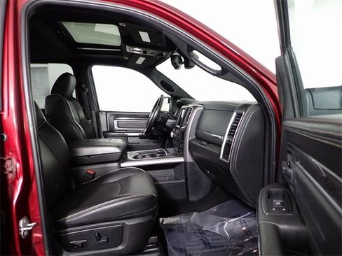 Used 2018 RAM 1500 Limited image 32