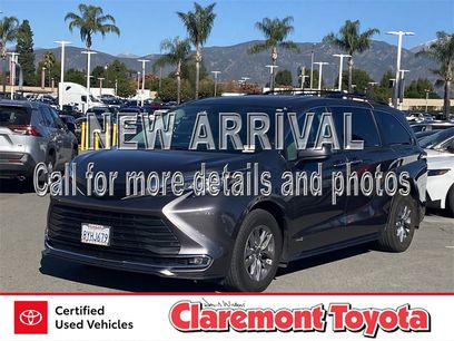 Used 2021 Toyota Sienna XLE