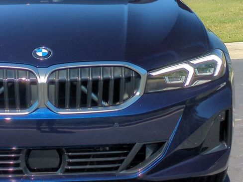 Used 2026 BMW 330i Sedan w/ Premium Package RWD image 6