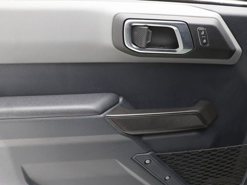 Used 2024 Ford Bronco Black Diamond AWD/4WD image 15