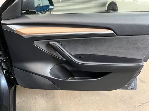 Used 2023 Tesla Model 3 Standard Range RWD image 11