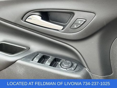 Used 2019 Chevrolet Equinox LT w/ Driver Convenience Package FWD image 22