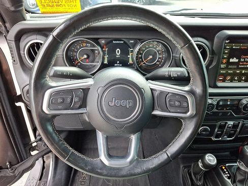 Used 2021 Jeep Gladiator Overland w/ Popular Equipment Package AWD/4WD image 16