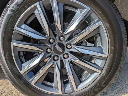 Used 2024 Cadillac Escalade ESV Sport Platinum w/ Heavy-Duty Trailer Package image 7