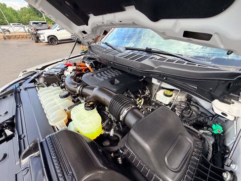 Used 2021 Ford F150 Lariat w/ Equipment Group 502A High AWD/4WD image 46