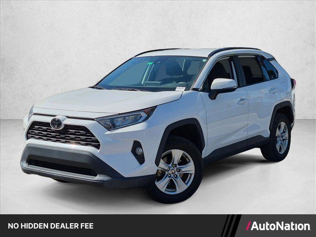 Used 2021 Toyota RAV4 XLE FWD image 1