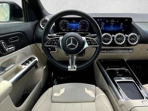 Used 2026 Mercedes-Benz GLA 250 image 7