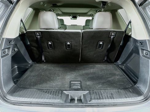 Certified 2025 Honda Pilot Touring image 28