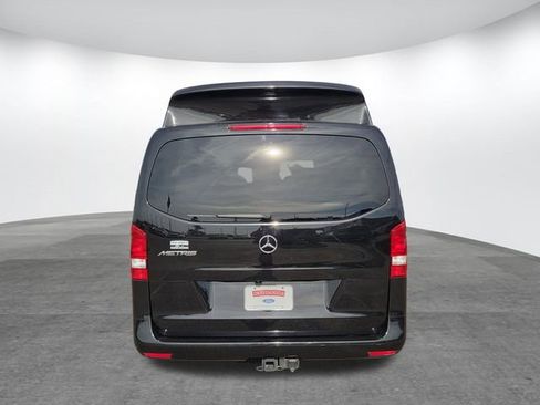 Used 2023 Mercedes-Benz Metris Passenger image 5