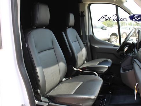 New 2026 Ford Transit 250 148 Medium Roof RWD image 7