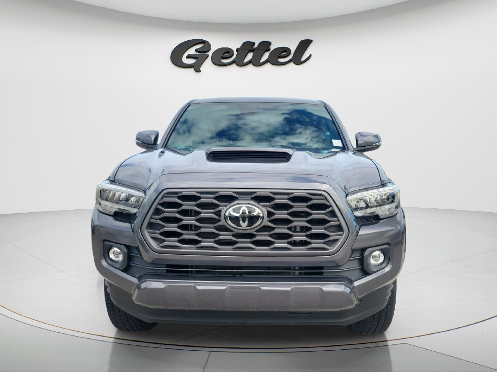 Certified 2022 Toyota Tacoma TRD Sport w/ Technology Package AWD/4WD image 2
