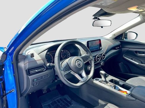 Certified 2023 Nissan Sentra SR FWD image 6