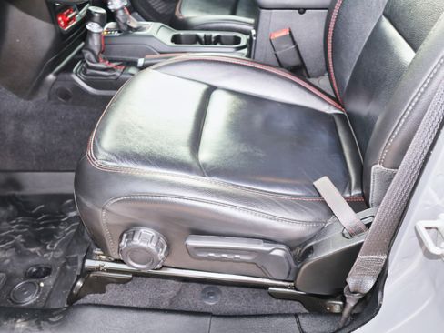 Used 2020 Jeep Wrangler Unlimited Rubicon w/ LED Lighting Group image 10