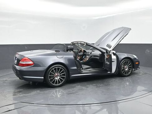 Used 2009 Mercedes-Benz SL 550 w/ Premium I Pkg image 67