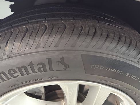 Used 2024 Buick Envista Preferred w/ Convenience I Package FWD image 4