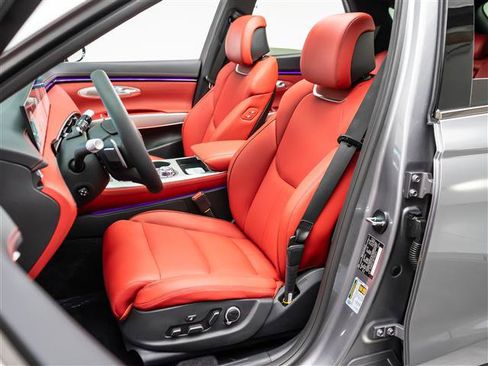 New 2026 Genesis GV70 2.5T Sport Prestige AWD/4WD image 18