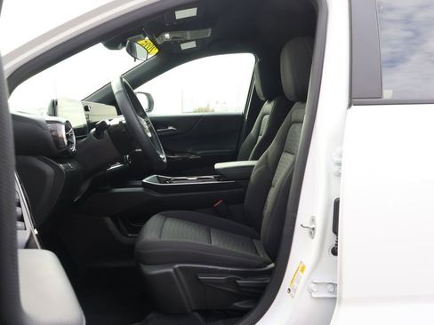 Certified 2025 Chevrolet Equinox LT image 31