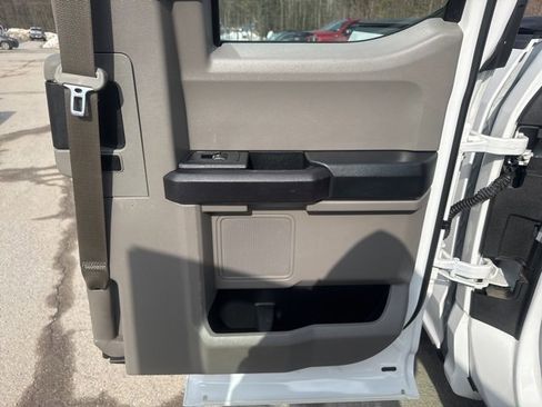 Used 2016 Ford F150 XL w/ Equipment Group 101A Mid image 25